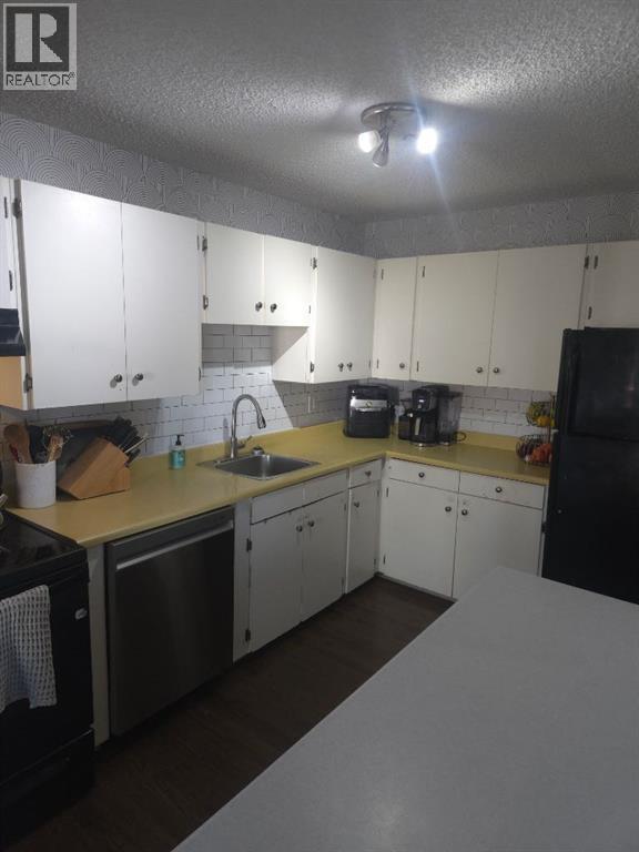 10 Columbia Place W, Lethbridge, Alberta  T1K 5A8 - Photo 6 - A2250468