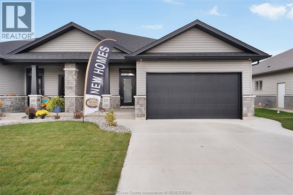 MLS# 25011982: 125 BRIGHTON, Chatham, Canada