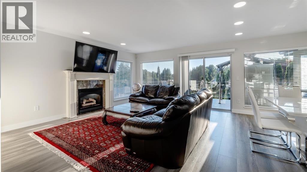11451 Best Street, Maple Ridge, British Columbia  V2X 7X6 - Photo 2 - R3060005
