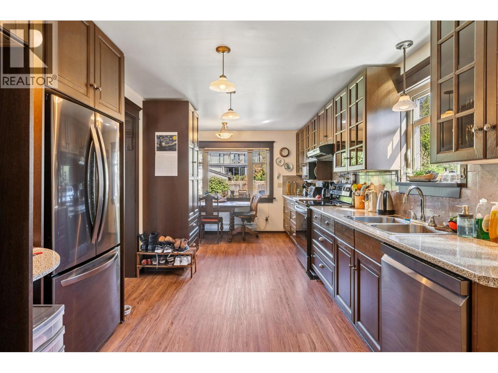 234 W Windsor Road, North Vancouver, British Columbia  V7N 2N1 - Photo 11 - R3060018