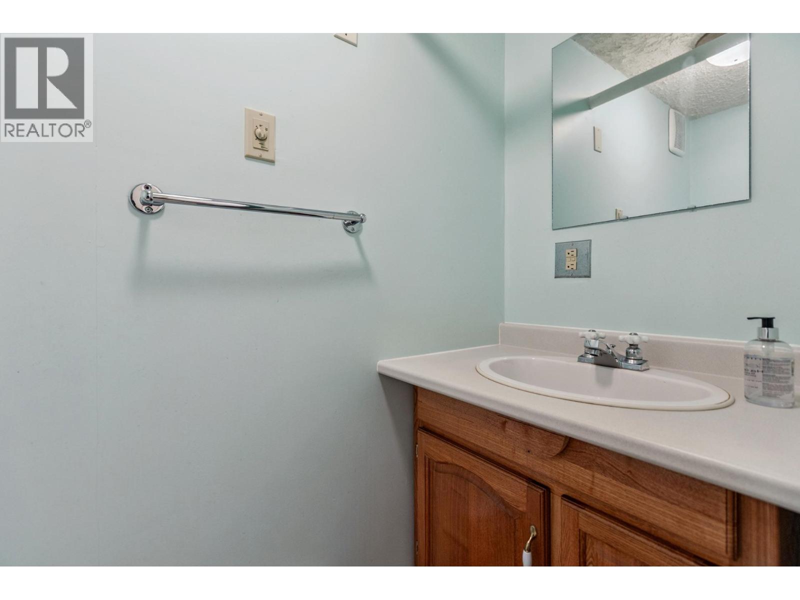 234 W Windsor Road, North Vancouver, British Columbia  V7N 2N1 - Photo 30 - R3060018