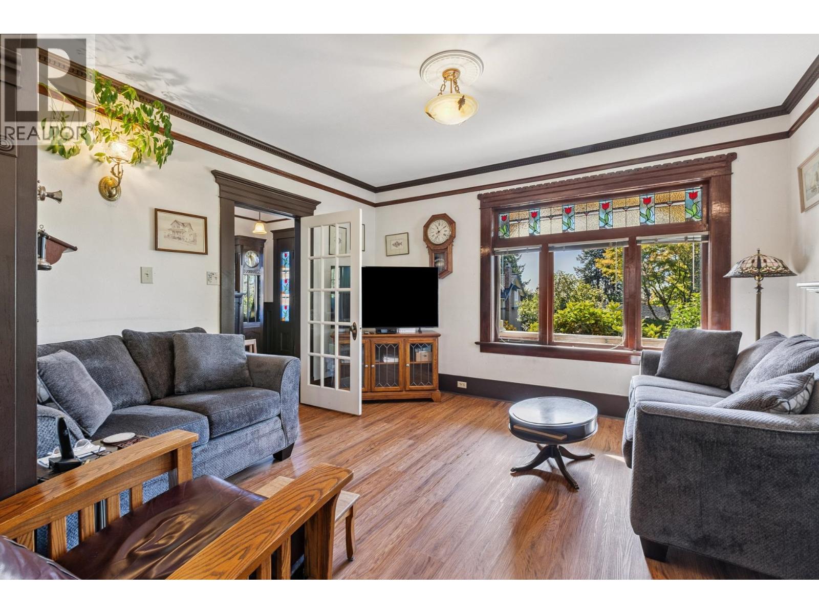 234 W Windsor Road, North Vancouver, British Columbia  V7N 2N1 - Photo 5 - R3060018