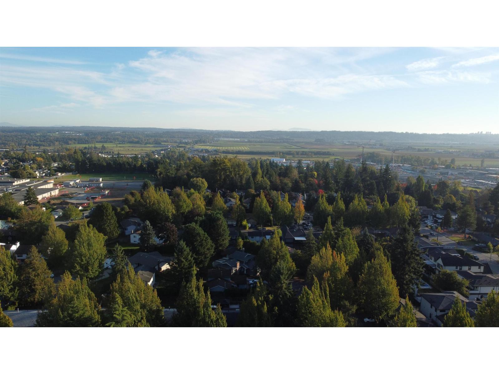 18266 60 Avenue, Surrey, British Columbia  V3S 1V8 - Photo 10 - R3053431