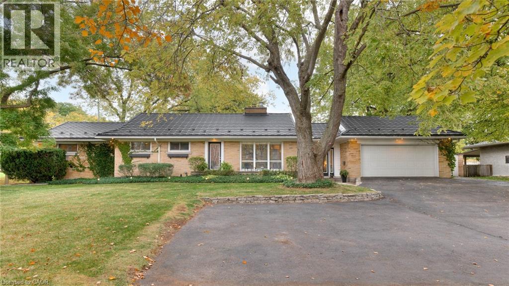 243 Lincoln Road, Waterloo, Ontario  N2J 2P4 - Photo 3 - 40780541