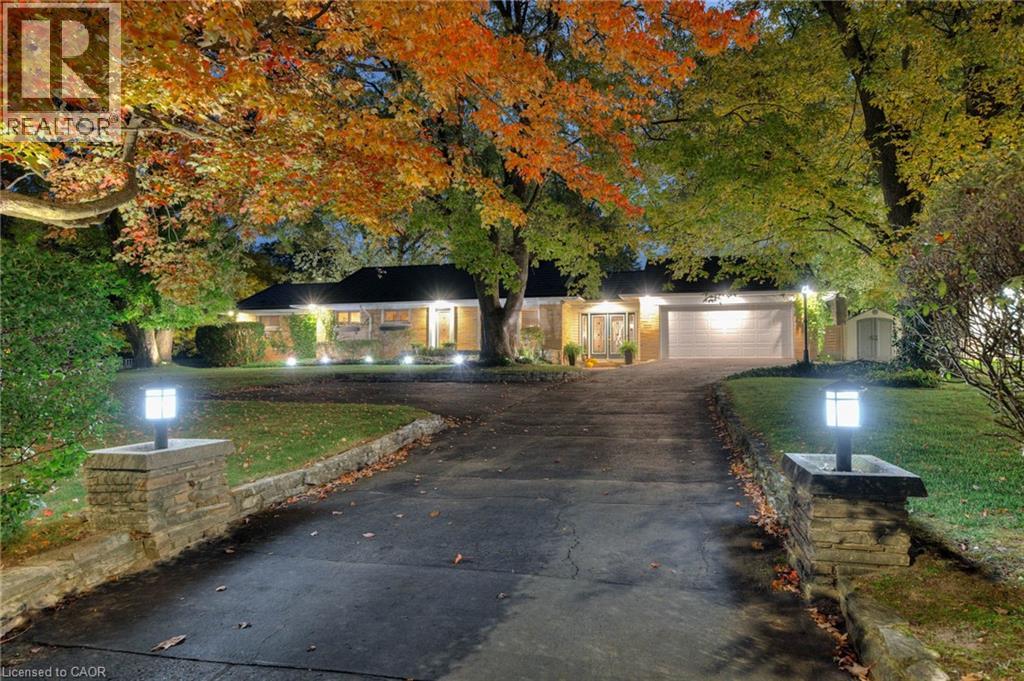 243 Lincoln Road, Waterloo, Ontario  N2J 2P4 - Photo 2 - 40780541