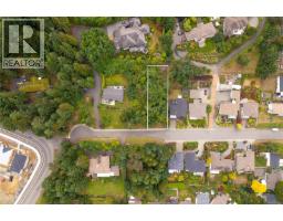 5917 Butcher Rd Hammond Bay