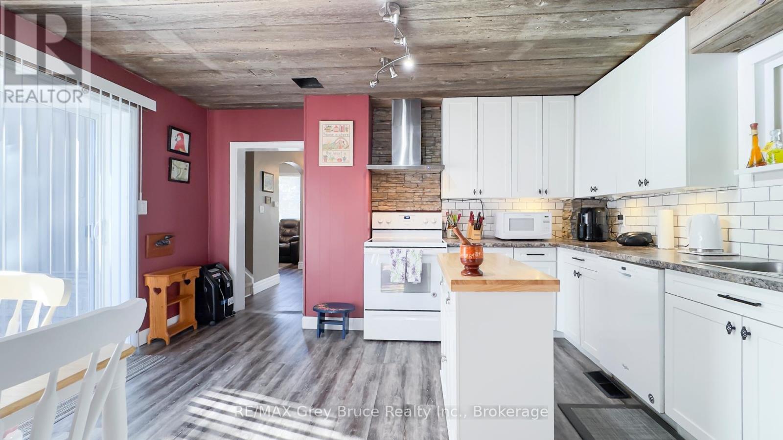 173 5th Avenue W, Arran-Elderslie, Ontario  N0G 1L0 - Photo 17 - X12472349