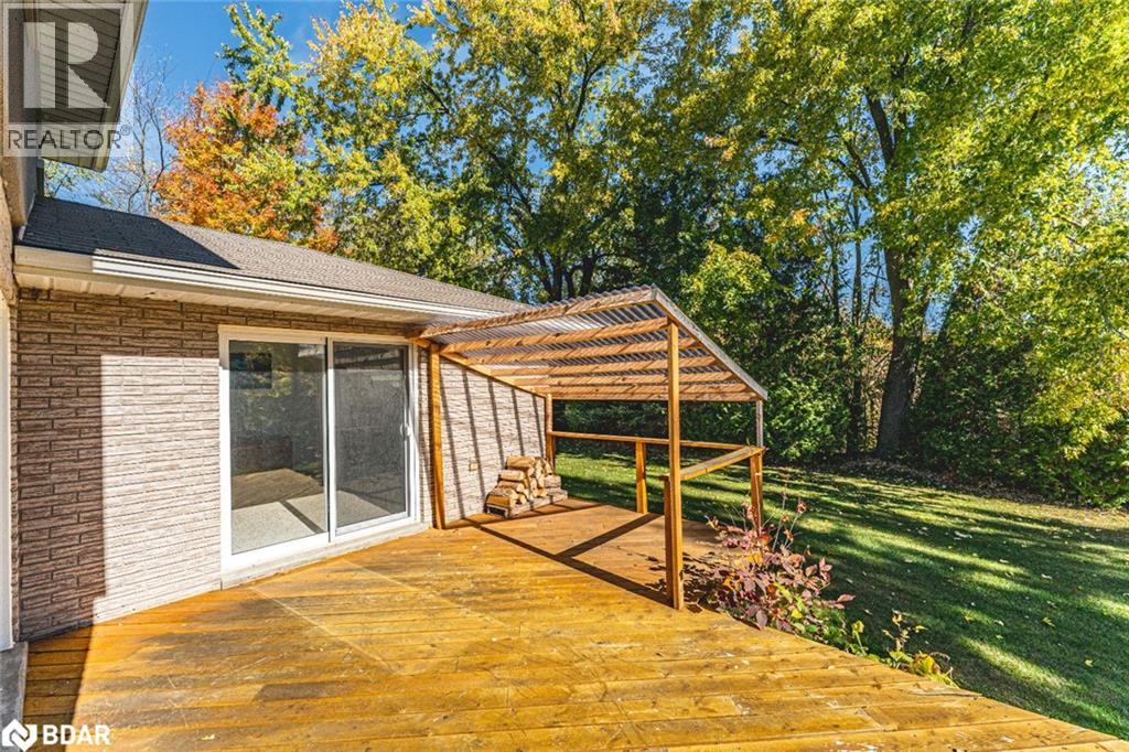 5853 Yonge Street, Innisfil, Ontario  L0L 1K0 - Photo 17 - 40780757