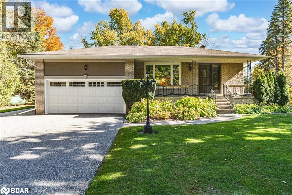 5853 YONGE Street, innisfil, Ontario
