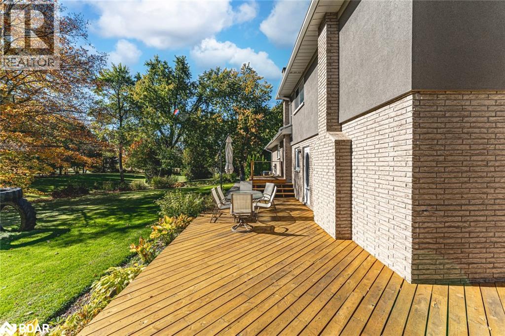 5853 Yonge Street, Innisfil, Ontario  L0L 1K0 - Photo 18 - 40780757