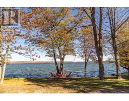 11858 LOYALIST PARKWAY, Prince Edward County, Ontario