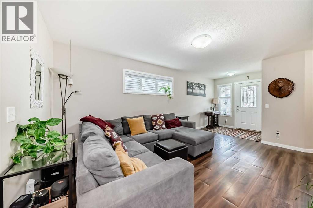 173 Willow Green, Cochrane, Alberta  T4C 0Y9 - Photo 11 - A2243519