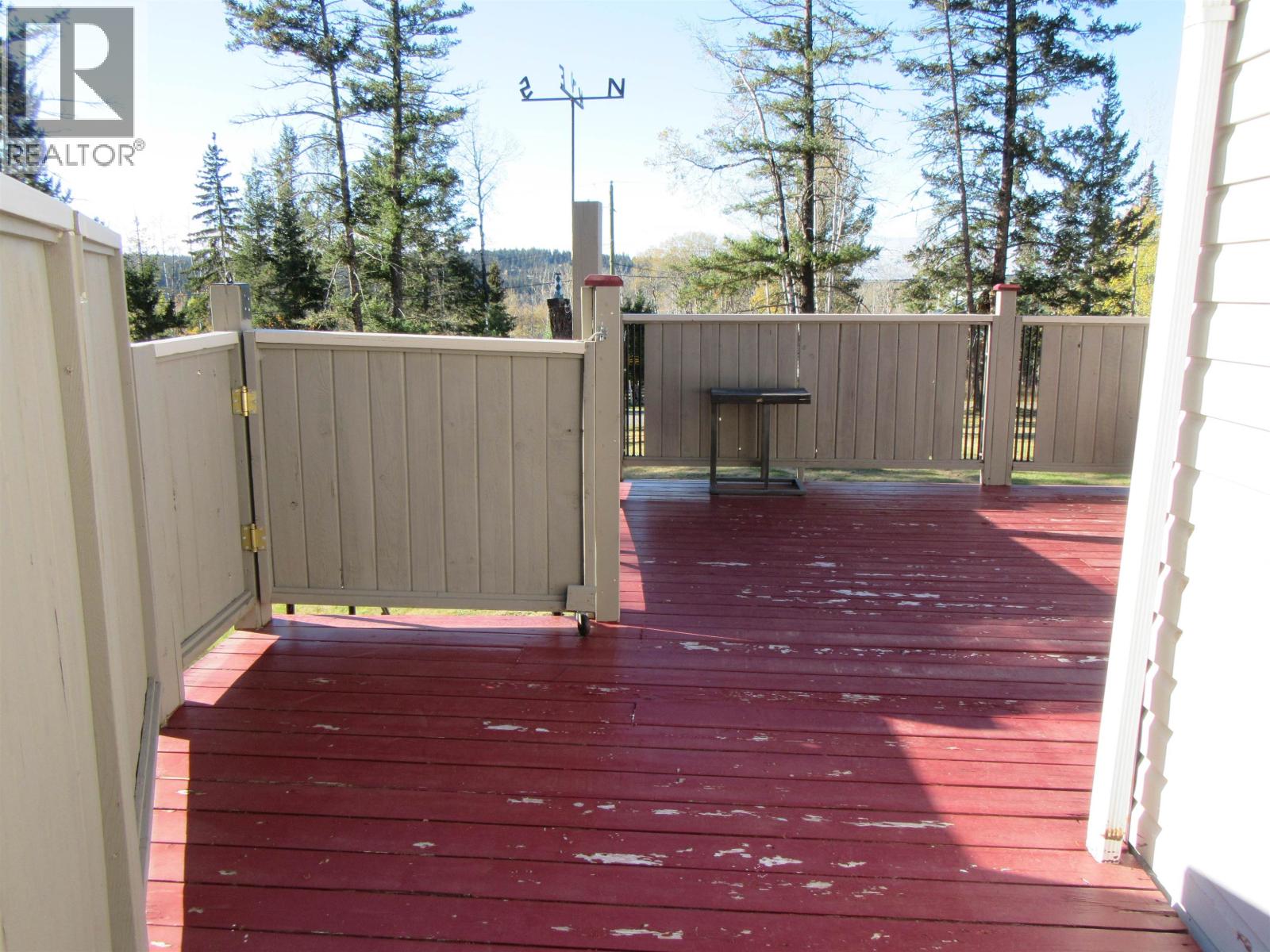 4866 Kemmi Crescent, 108 Mile Ranch, British Columbia  V0K 2Z0 - Photo 11 - R3059996