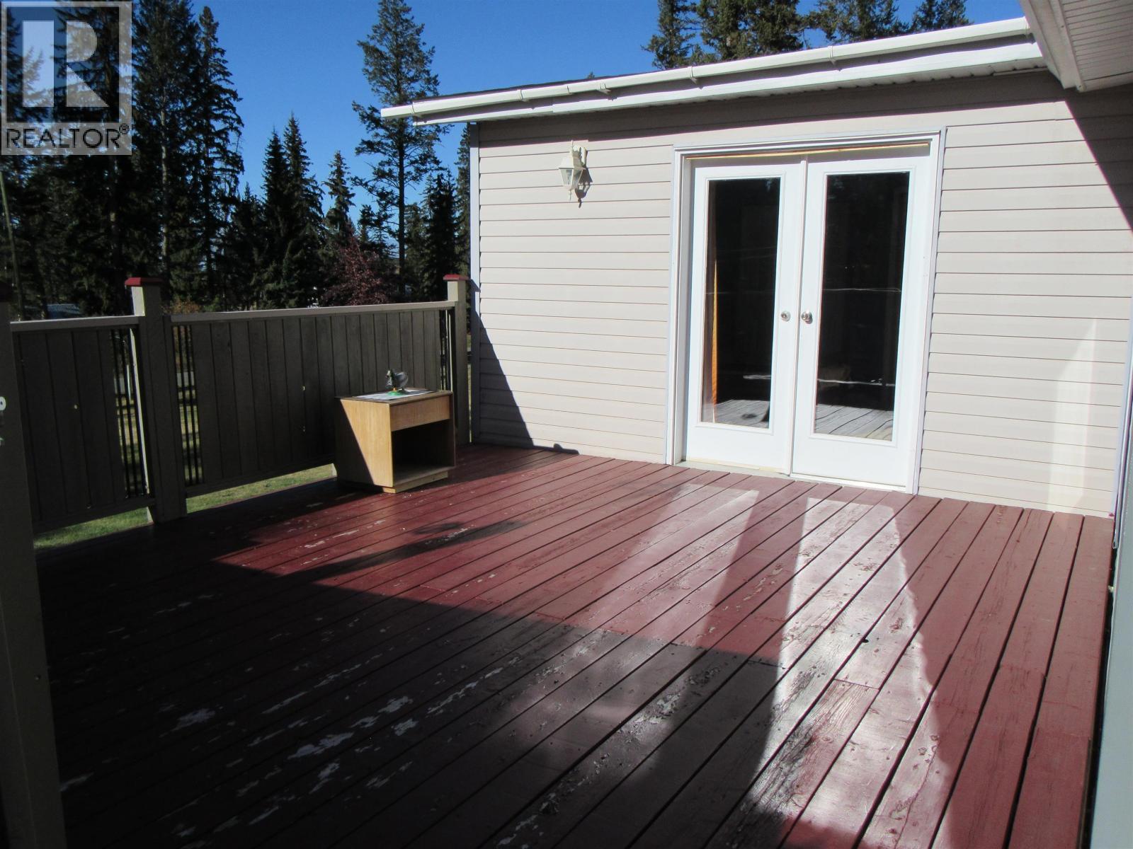 4866 Kemmi Crescent, 108 Mile Ranch, British Columbia  V0K 2Z0 - Photo 12 - R3059996