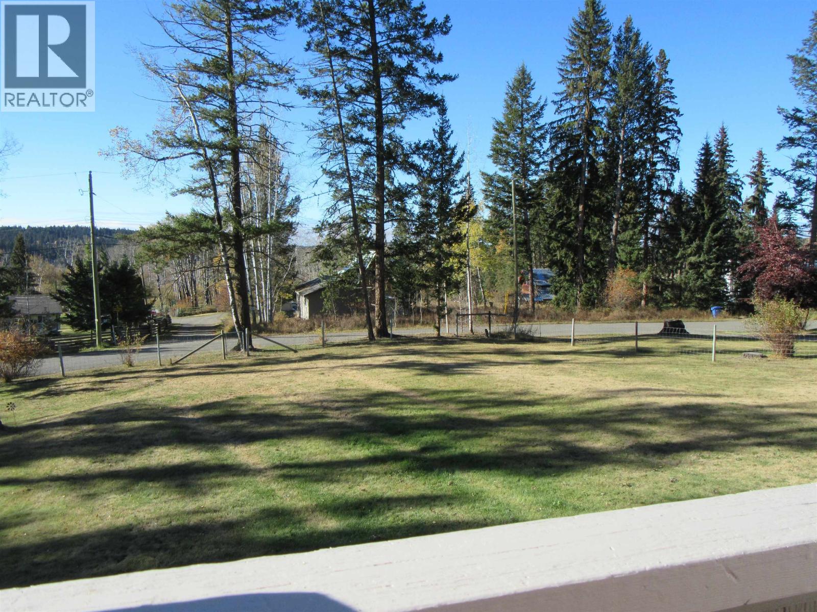 4866 Kemmi Crescent, 108 Mile Ranch, British Columbia  V0K 2Z0 - Photo 14 - R3059996