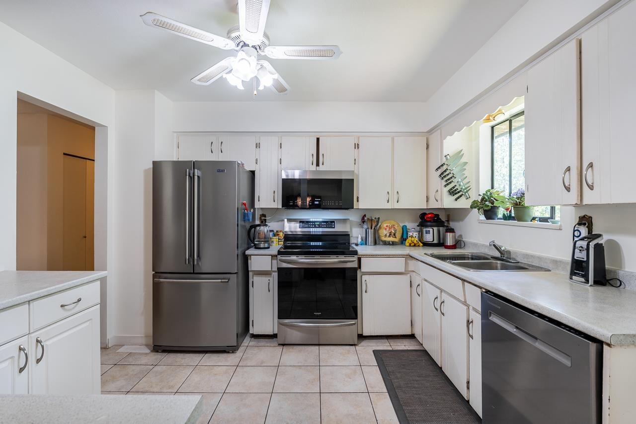 13575 Crestview Drive, Surrey, British Columbia  V3R 6V6 - Photo 7 - R3054650