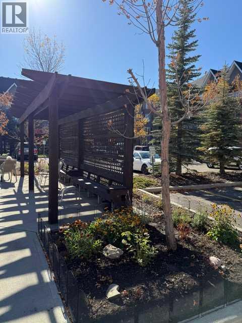 203, 15 Everstone Drive Sw, Calgary, Alberta  T2Y 5B5 - Photo 3 - A2262622
