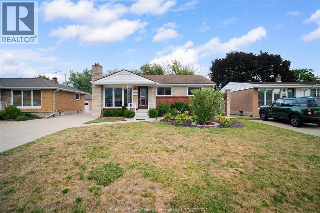 1026 WATSON AVENUE, windsor, Ontario