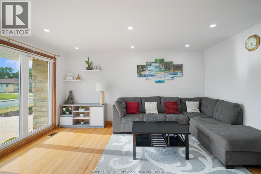 1026 Watson Avenue, Windsor, Ontario N8S 3T4 - Photo 11 - 25026644