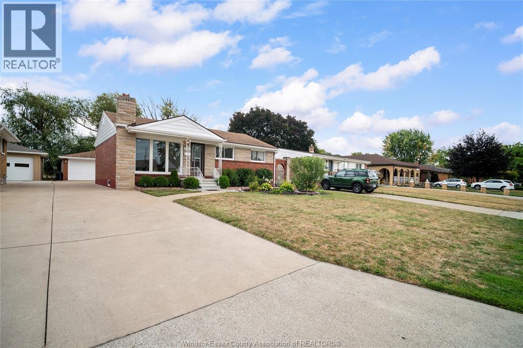 1026 Watson Avenue, Windsor, Ontario N8S 3T4 - Photo 3 - 25026644