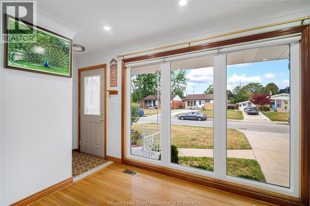 1026 Watson Avenue, Windsor, Ontario N8S 3T4 - Photo 6 - 25026644