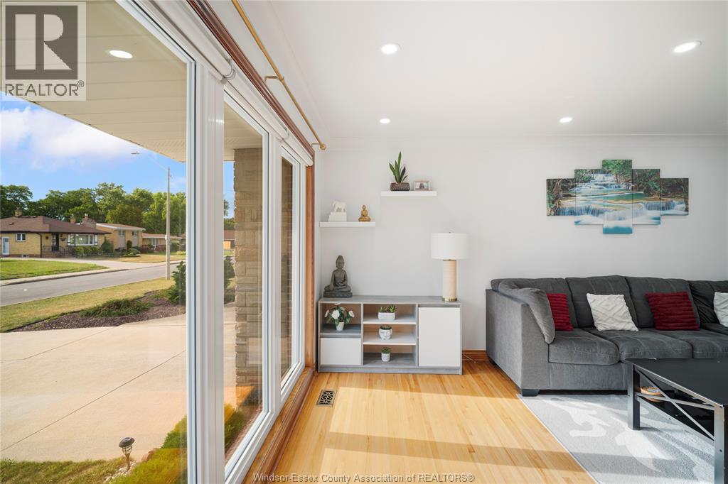 1026 Watson Avenue, Windsor, Ontario N8S 3T4 - Photo 8 - 25026644