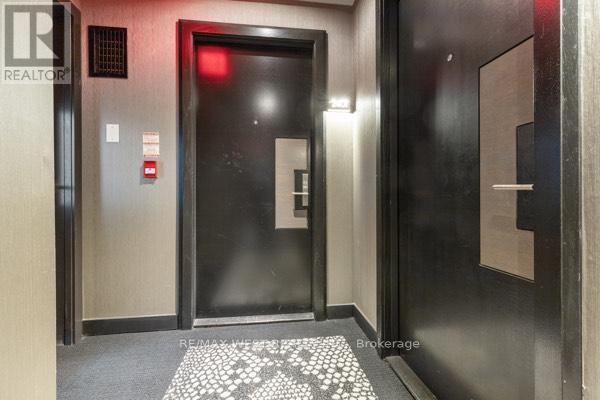 2401 - 65 St. Mary Street, Toronto, Ontario  M5S 0A6 - Photo 4 - C12464329