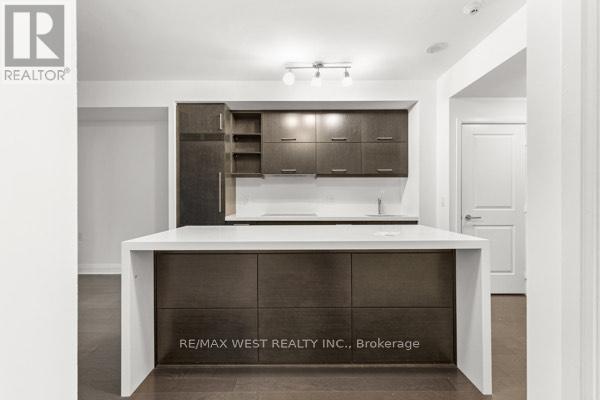 2401 - 65 St. Mary Street, Toronto, Ontario  M5S 0A6 - Photo 6 - C12464329