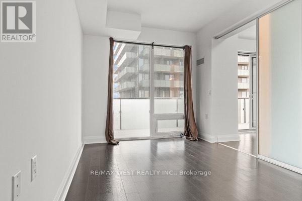 2401 - 65 St. Mary Street, Toronto, Ontario  M5S 0A6 - Photo 11 - C12464329
