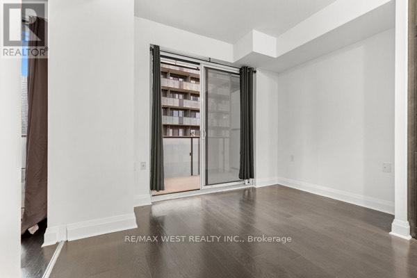 2401 - 65 St. Mary Street, Toronto, Ontario  M5S 0A6 - Photo 9 - C12464329