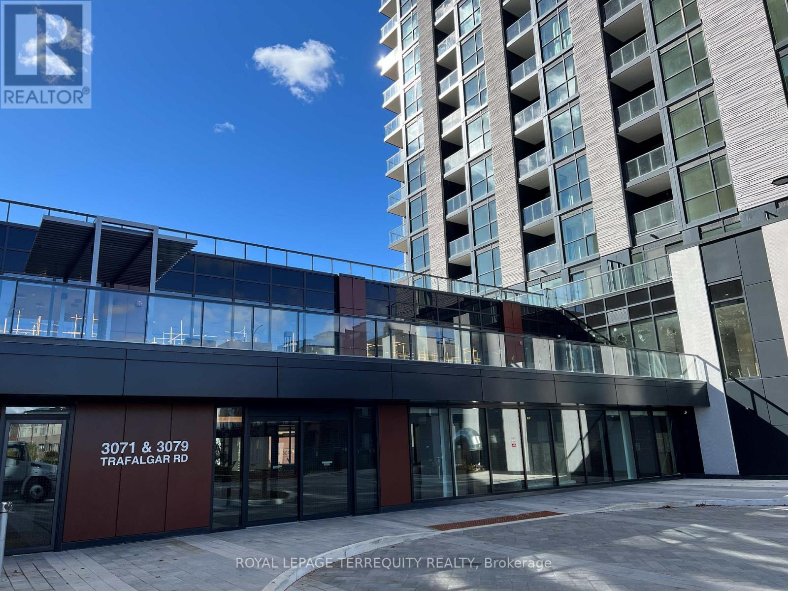 1809 - 3079 Trafalgar Road, Oakville, Ontario  L6H 8C5 - Photo 2 - W12471548