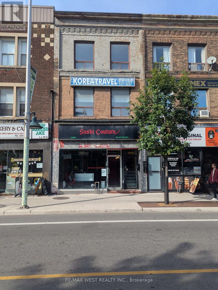 456 BLOOR STREET W, Toronto, Ontario