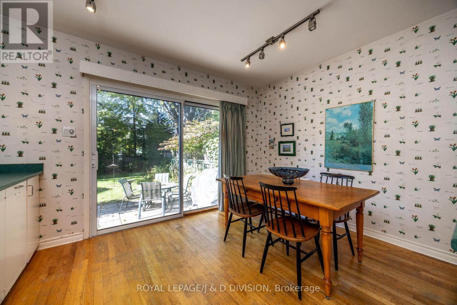 50 Eastbourne Avenue, Toronto (Yonge-Eglinton), Ontario  M5P 2G2 - Photo 14 - C12472321