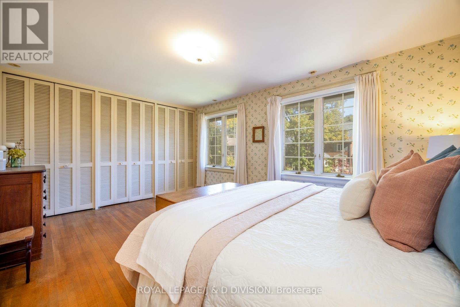 50 Eastbourne Avenue, Toronto (Yonge-Eglinton), Ontario  M5P 2G2 - Photo 19 - C12472321