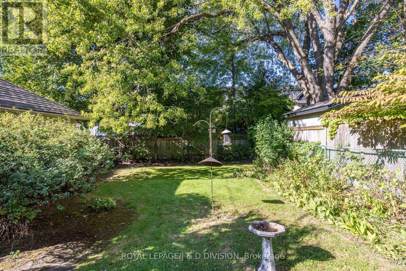50 Eastbourne Avenue, Toronto (Yonge-Eglinton), Ontario  M5P 2G2 - Photo 27 - C12472321
