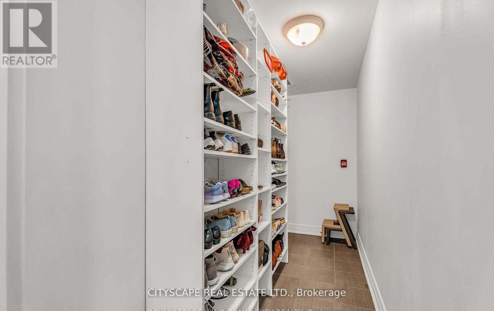 Th 7 - 81 Sloping Sky Mews, Toronto, Ontario  M5V 1P4 - Photo 19 - C12472344