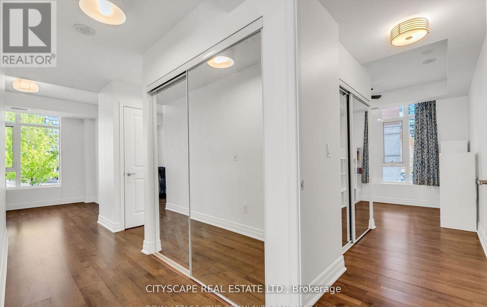 Th 7 - 81 Sloping Sky Mews, Toronto, Ontario  M5V 1P4 - Photo 20 - C12472344