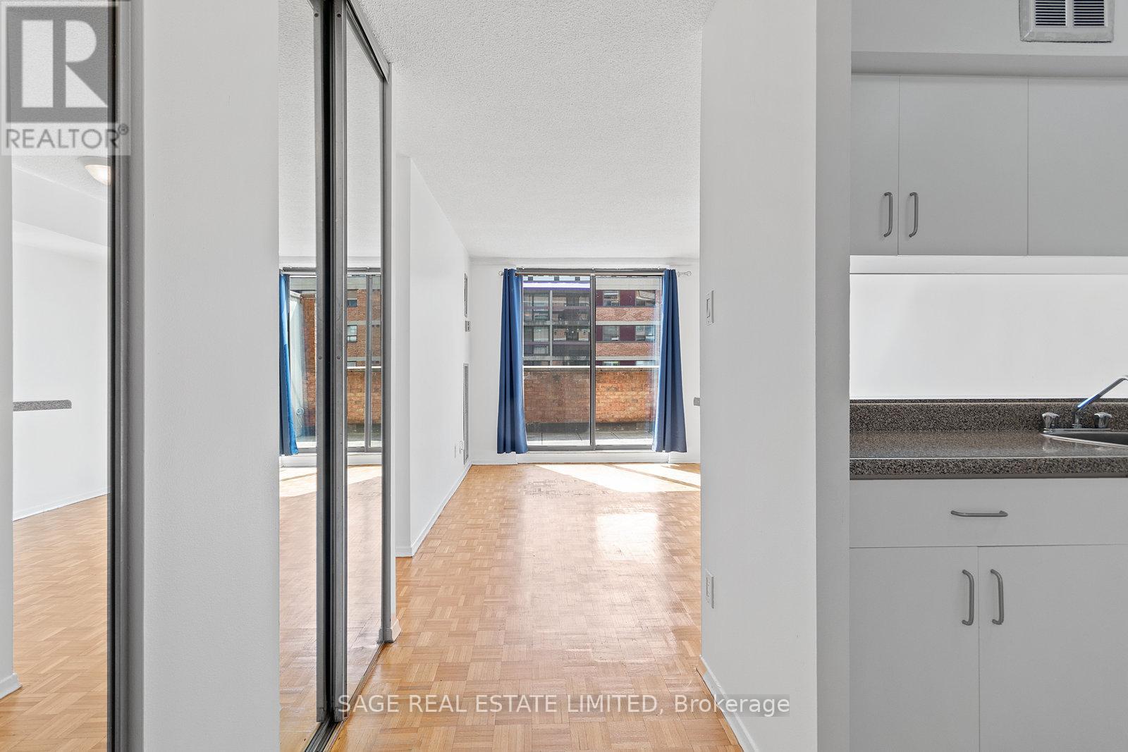 601 - 120 St. Patrick Street, Toronto, Ontario  M5T 2X7 - Photo 2 - C12472353