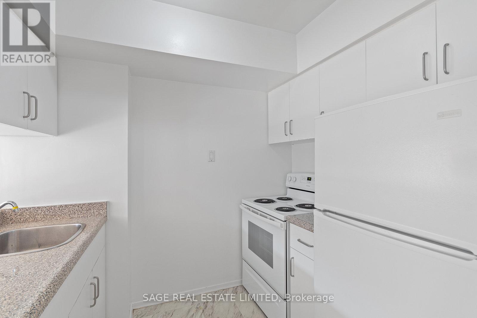 601 - 120 St. Patrick Street, Toronto, Ontario  M5T 2X7 - Photo 4 - C12472353