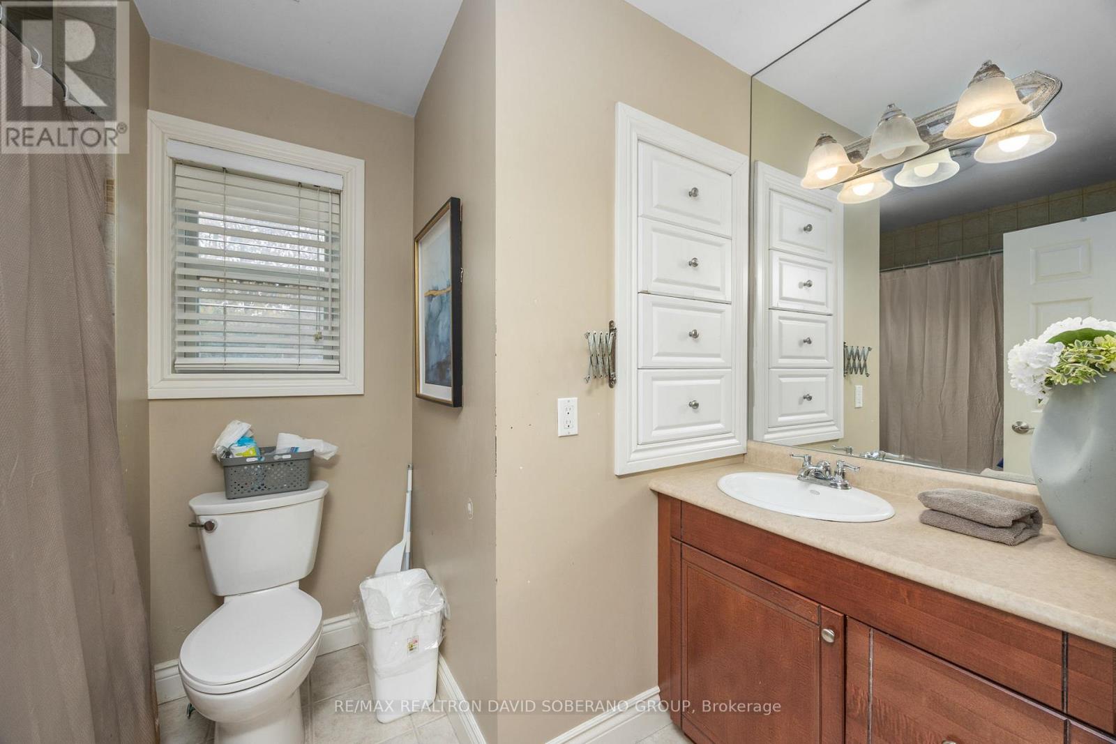 89 Allingham Gardens, Toronto, Ontario  M3H 1X9 - Photo 18 - C12472357