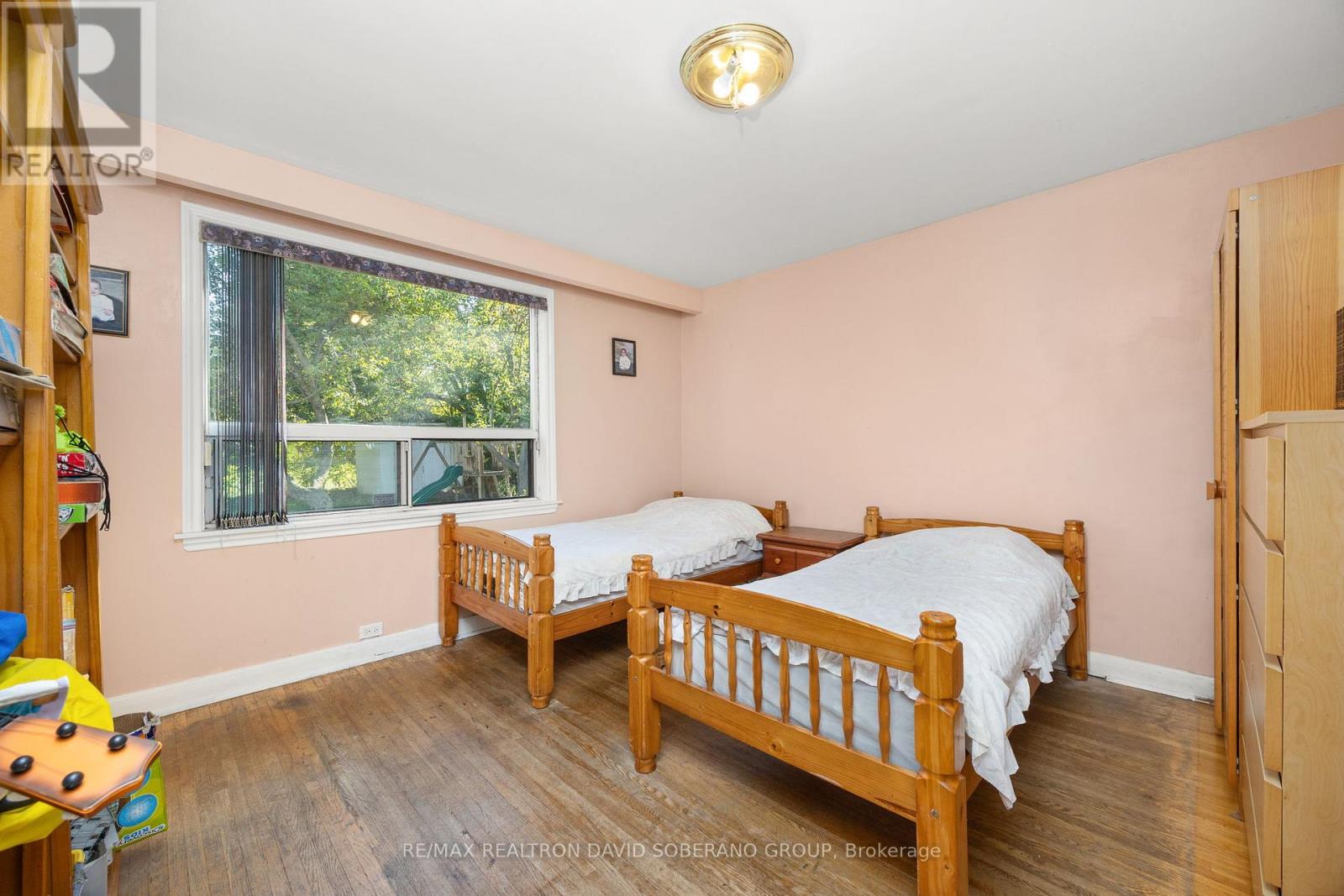 49 Danby Avenue, Toronto, Ontario  M3H 2J4 - Photo 19 - C12472366