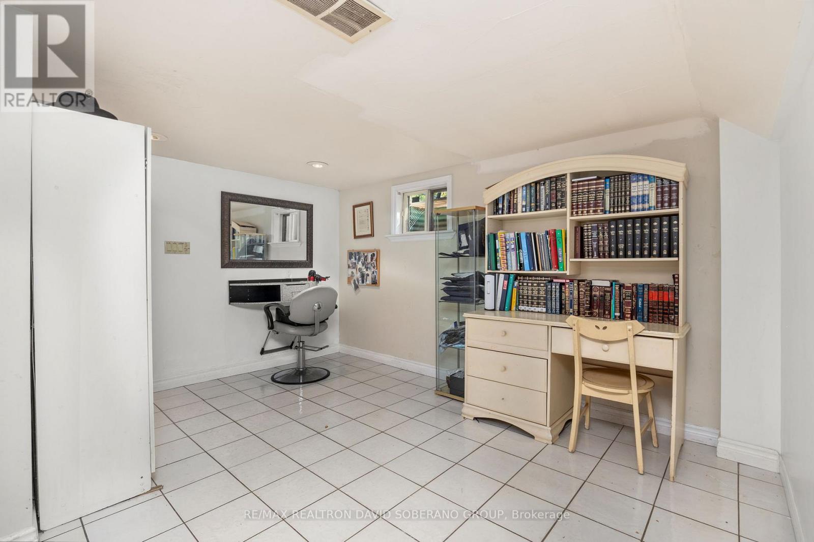 49 Danby Avenue, Toronto, Ontario  M3H 2J4 - Photo 27 - C12472366