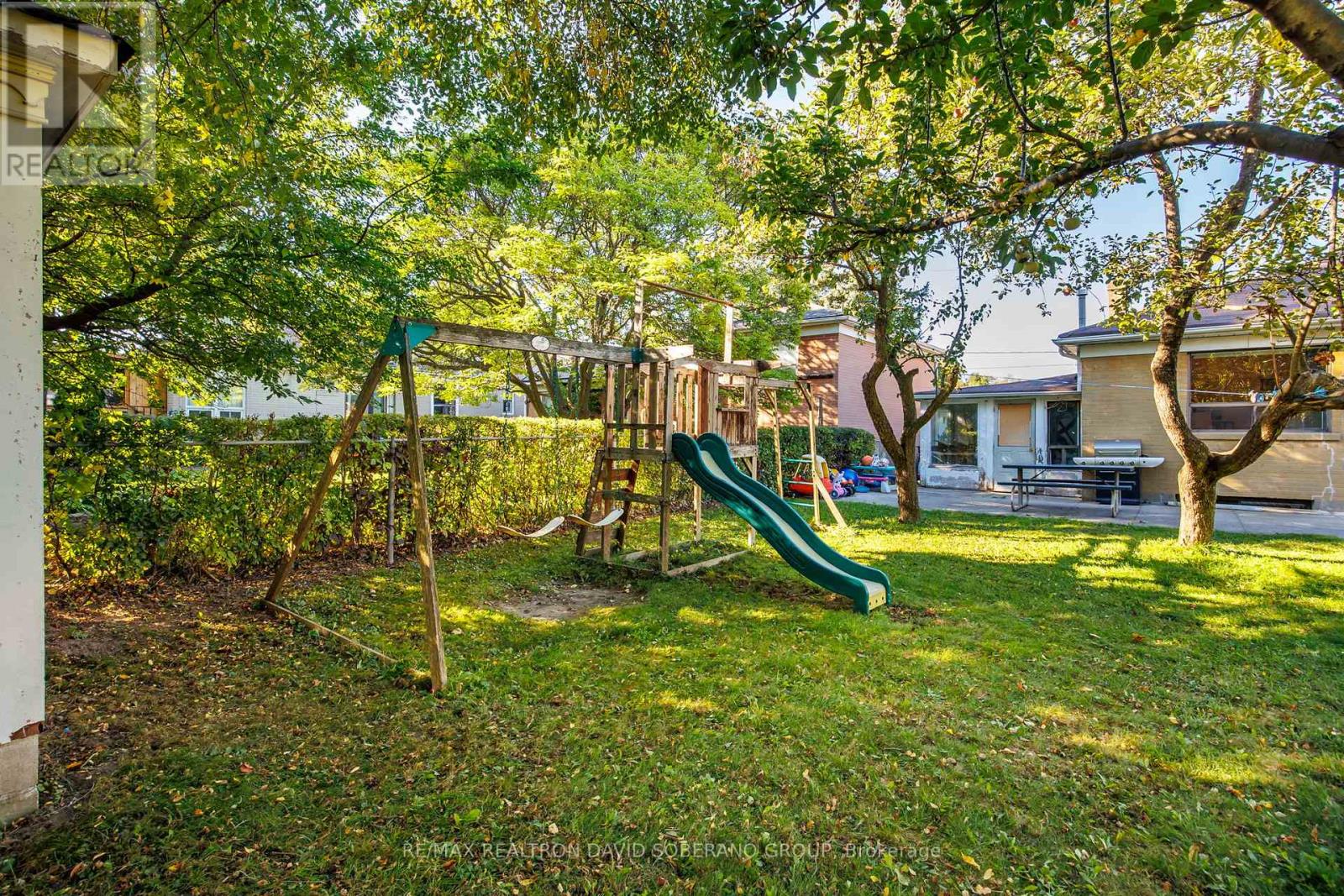 49 Danby Avenue, Toronto, Ontario  M3H 2J4 - Photo 32 - C12472366