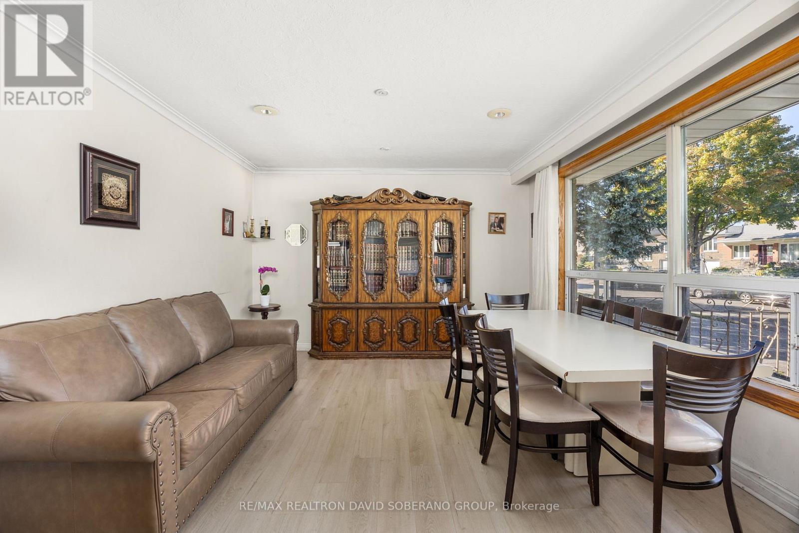 49 Danby Avenue, Toronto, Ontario  M3H 2J4 - Photo 6 - C12472366