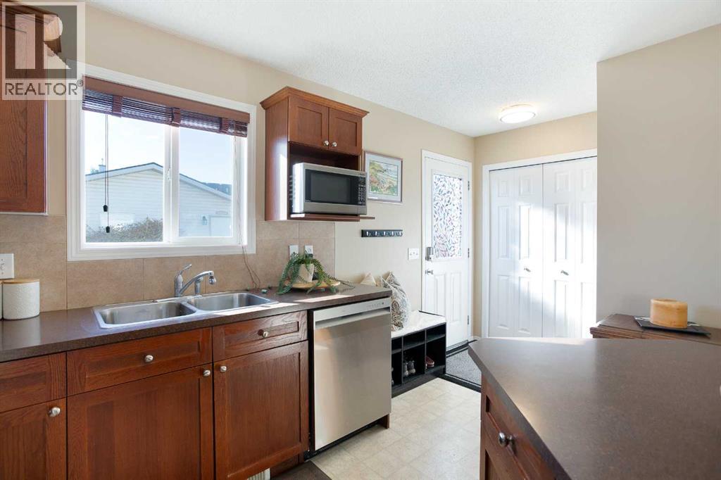 444 Morningside Way Sw, Airdrie, Alberta  T4B 3M5 - Photo 8 - A2262959