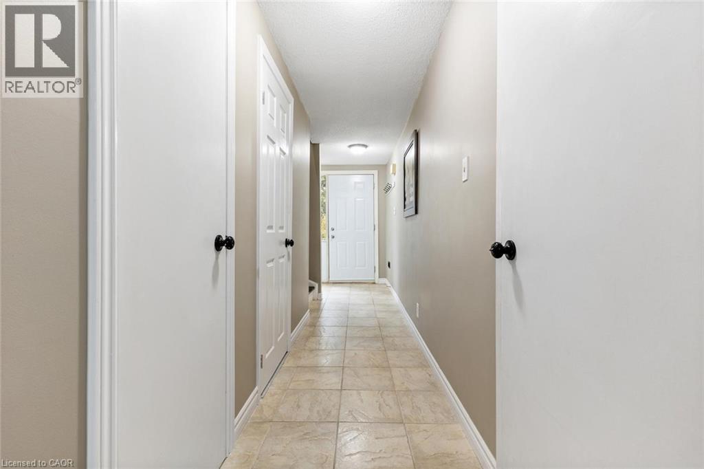 49 Cedarwoods Crescent Unit# 48, Kitchener, Ontario  N2C 2L1 - Photo 4 - 40780660