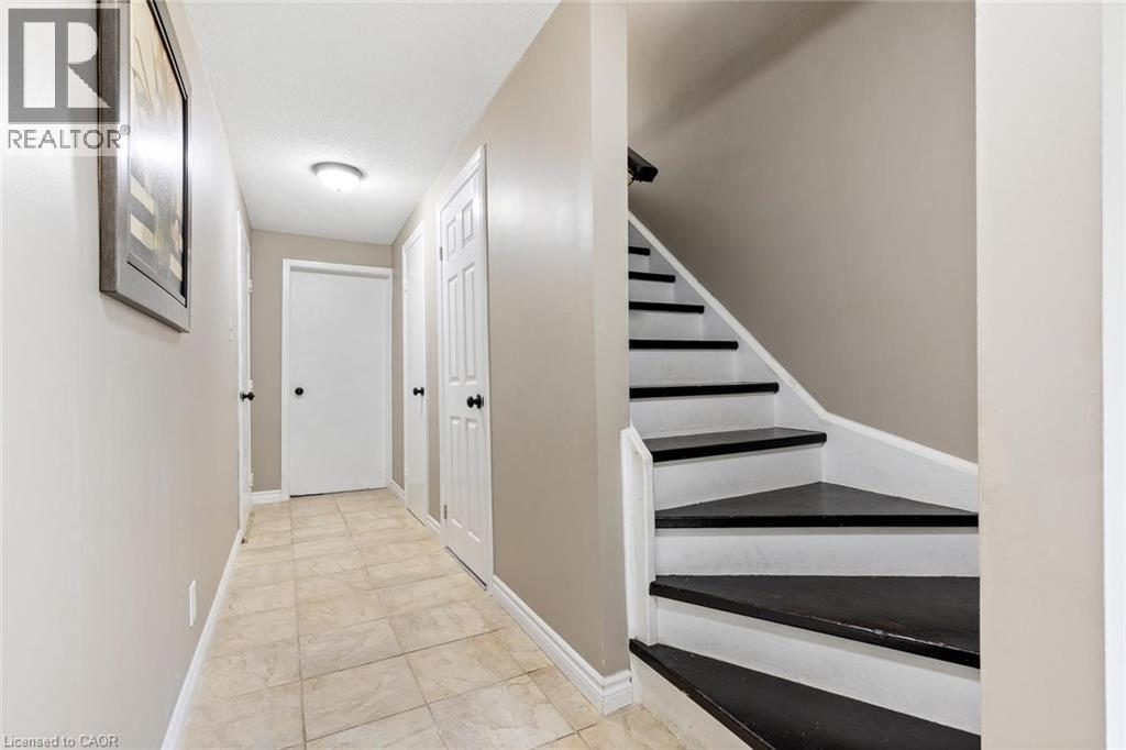 49 Cedarwoods Crescent Unit# 48, Kitchener, Ontario  N2C 2L1 - Photo 5 - 40780660
