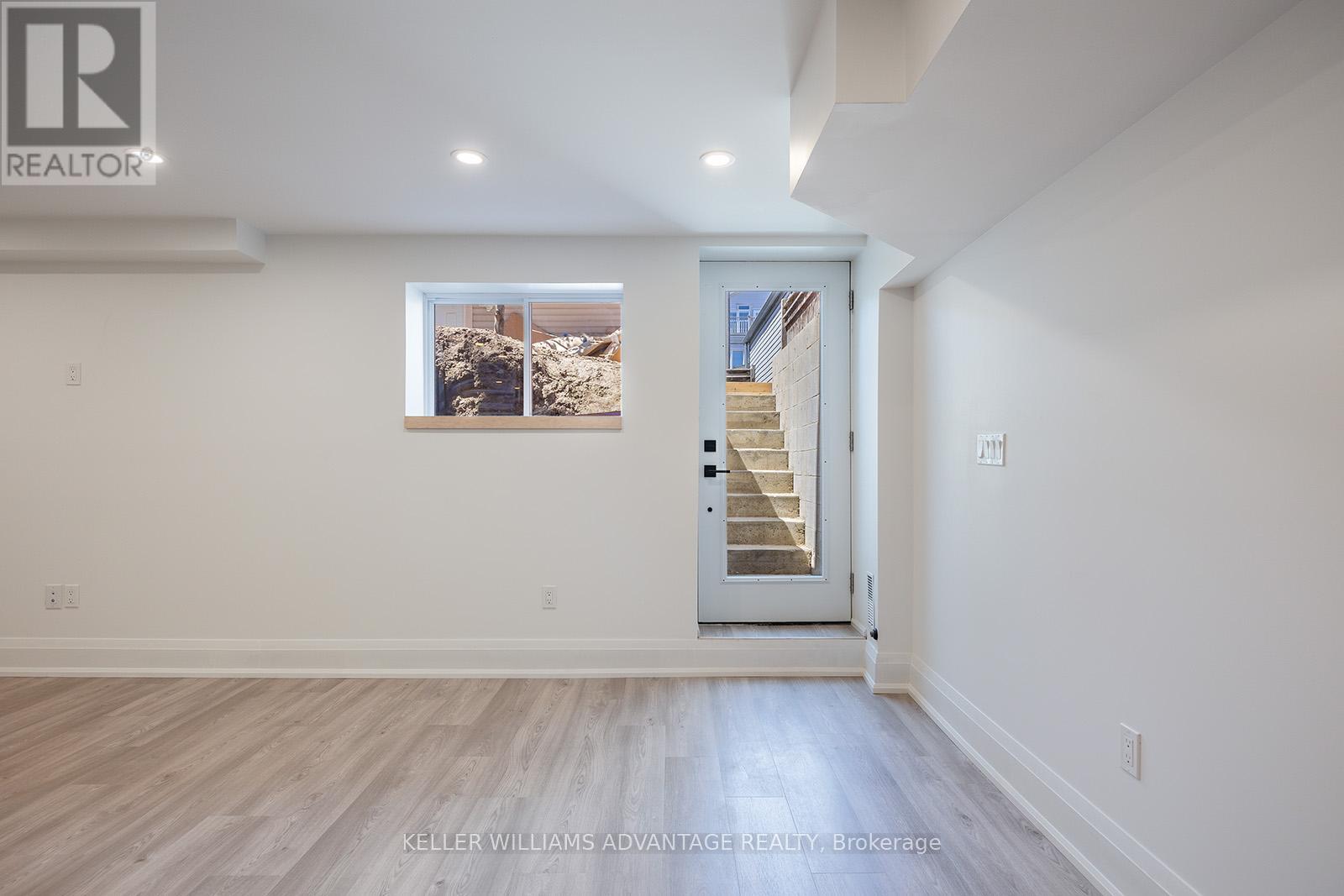 Lower - 40 Sarah Ashbridge Avenue, Toronto, Ontario  M4L 3Y9 - Photo 6 - E12472328