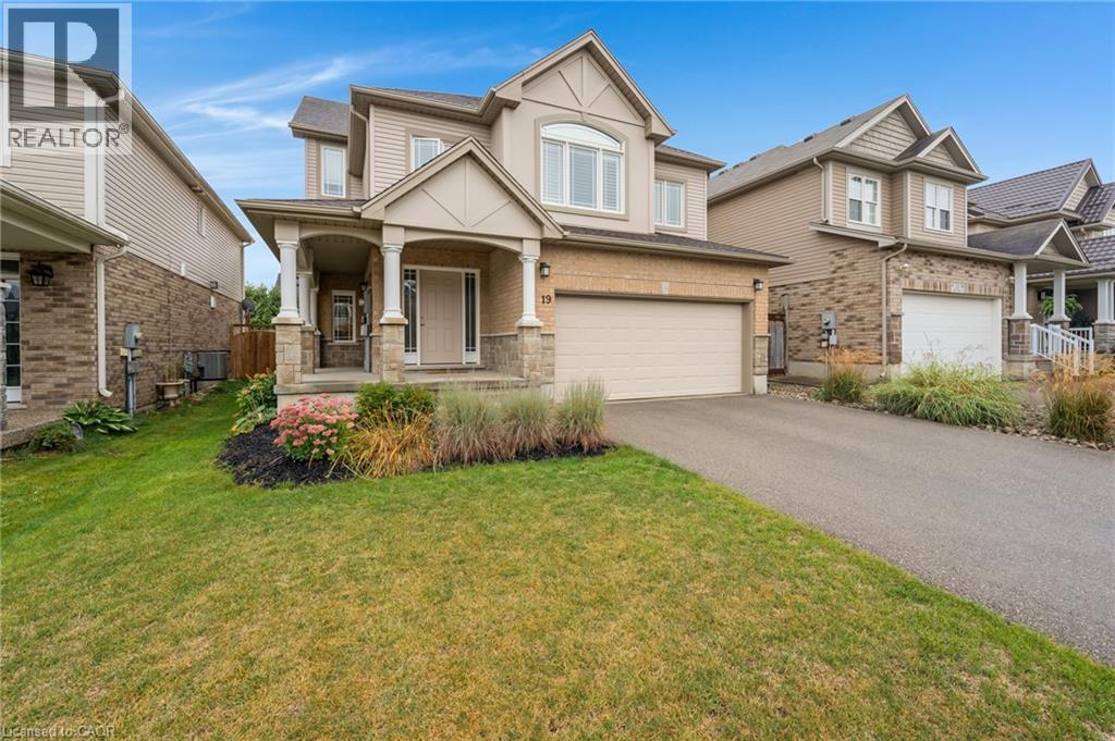 19 Cox Street, Cambridge, Ontario  N1S 0A3 - Photo 1 - 40773092