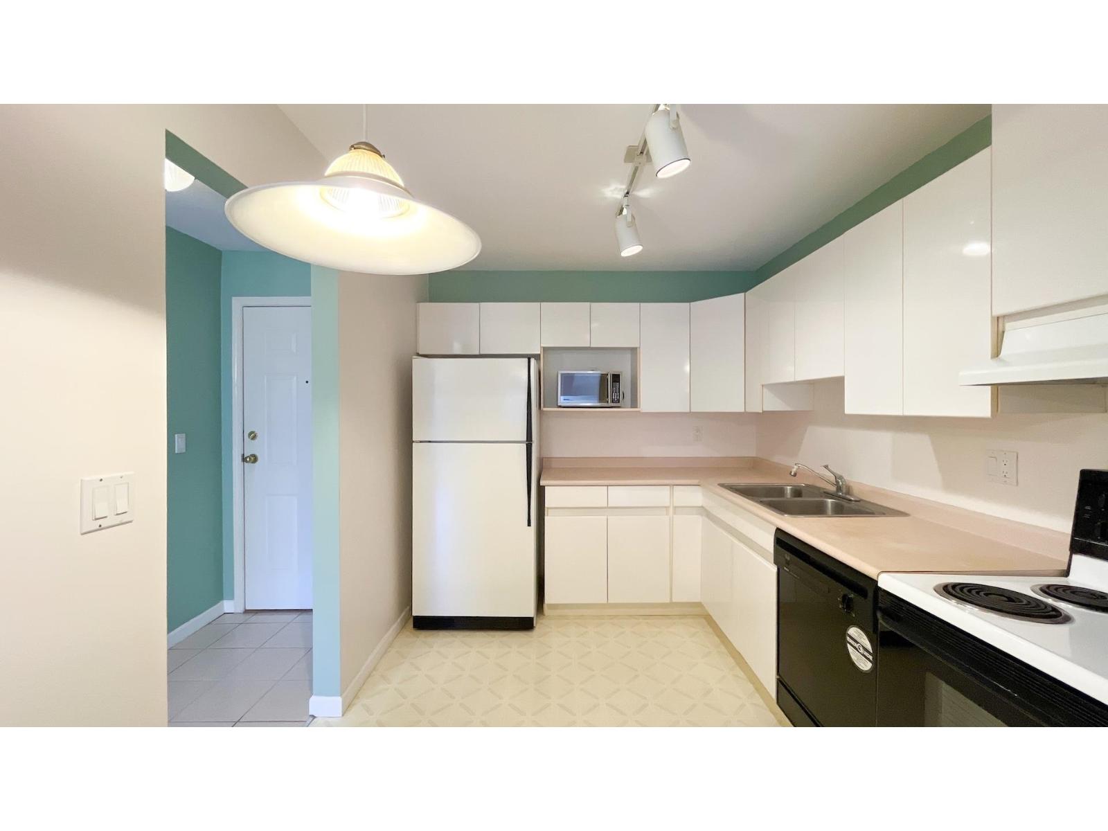 302 14980 101a Avenue, Surrey, British Columbia  V3R 0T1 - Photo 10 - R3059162